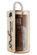 wódka dębowa 0 5 w drewnianej skrzynce