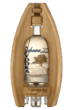 wódka dębowa 0 7 futura w dębowym stojaku