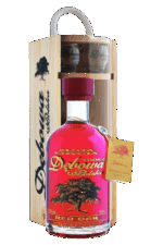 wódka dębowa red 0 7 w drewnianej skrzynce z kieliszkami z firmowym nadrukiem